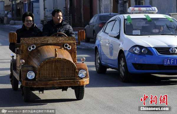 China wooden electric car s1