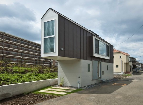 Living Slim: Narrow House Design In Japan - WebEcoist
