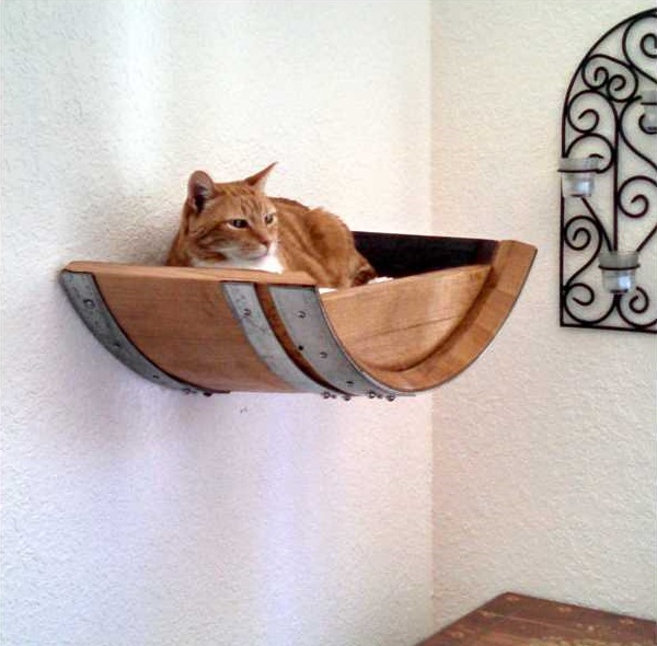 Kit’n Barrel: Recycled Wine Barrel Cat Beds