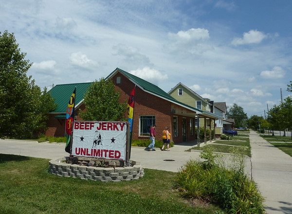 Let’s Meat: 10 Cut & Dried Jerky Store Signs