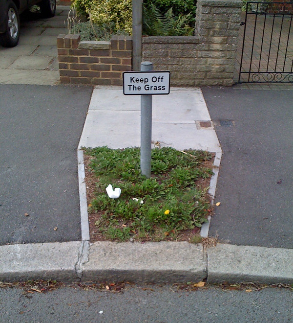 Lawn Order: 10 Seedy ‘Keep Off The Grass’ Signs