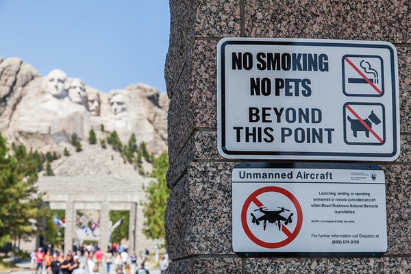 Whirled Piece: 10 Nifty ‘No Drones’ Signs
